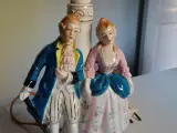  Rigtig fin porcelæns lampe