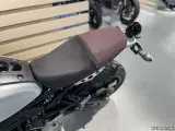 Yamaha XSR 900 - 2