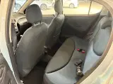 Toyota Yaris 1,0 Soul 65HK 5d - 4