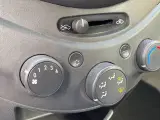 Chevrolet Spark 1,2 LS A/C 82HK 5d - 3