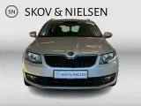 Skoda Octavia 2,0 TDi 150 Elegance Combi DSG - 4