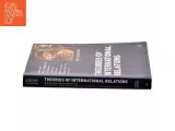 Theories of international relations af Scott Burchill (1961-) (Bog) - 2