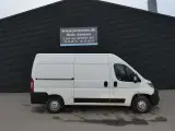 Peugeot Boxer 333 L2H2 2,2 BlueHDi Premium Pro 140HK Van 6g - 2