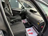 Citroën Grand C4 Picasso 1,6 e-HDi 112 Exclusive E6G 7prs - 4
