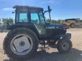 New Holland 5640 SLE turbo - 3
