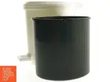 Hvid affaldsspand med sort inderspand fra Jysk (str. 20x15 cm) - 2