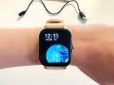 Smartwatch med 2 remme og oplader