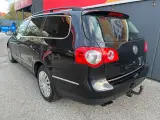 VW Passat 2,0 TDi 140 Comfortline Variant - 4