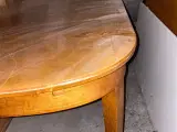 Spisebord med 4 stole