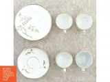 Kaffekopper med underkopper og tallerkener fra Københavns Porcellains Maleri (str. Kop 7 x 5 cm underkop 13 cm tallerken 16 cm) - 4