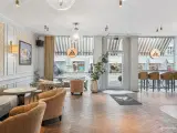 Istandsat lejemål med flot facade på Strandvejen - 2