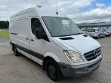 Mercedes-Benz Sprinter 213 2,2 CDI R2 129HK Van - 2