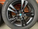 BMW sort alufælge 17” med vinterdæk - 2