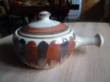 Lillerød keramik, skål med hank