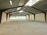 Storbutik på bedste placering - Billig leje - 2