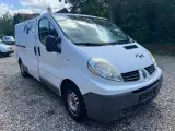Renault trafic 2.0 dci lang  - 3