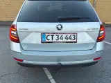 Skoda Octavia 2,0 TDi 150 Business Line+ Dynamic Combi DSG - 5