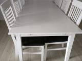 Spisebord og 8 stole 
