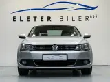 VW Jetta 1,4 TSi 122 Highline BMT - 2