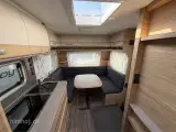 2025 - Fendt Bianco Activ 550 SD   Lækkert Grundris fra Fendt hos Hinshøj Caravan - 2