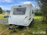 Campingvogn Blue C 476 med Isabella fortelt - 4