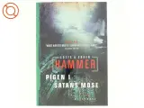 Pigen i satans mose : kriminalroman af Lotte Hammer (Bog)