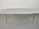 Fritz hansen konferencebord i grå med oval plade, 240 cm.