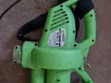 Løv blæser