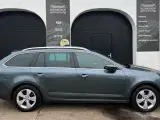 Skoda Octavia 2,0 TDi 150 Style Combi DSG - 3