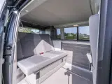 2018 - VW California Ocean 4 Motion   Velholdt og fuldt udstyret autocamper med firehjulstræk - Kørt 118,000 Km. - 3