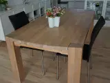 Spisebord massiv eg