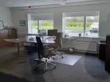 Rigtigt flotte kontorer med god synlighed - 4