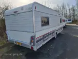 2013 - Cabby Black Line 620+   VELHOLDT VINTERVOGN MED ENKELTSENGE. - 2