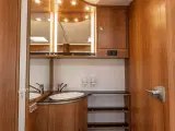 2016 - Dethleffs Nomad 500 FR   Stilfuld campingvogn - 2