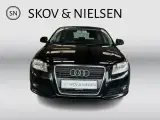 Audi A3 1,6 TDi Attraction Sportback - 4