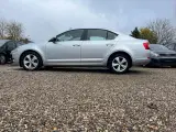 Skoda Octavia 2,0 TDi 150 Elegance DSG - 3