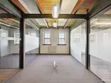 Unik mulighed &#8211; 1563 m2 til reklamebureau, arkitektvirksomhed eller lignende i Jernbanebyen - 2