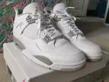 Jordan 4 Oreo
