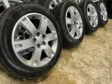 16 Toyota Avensis 205/55/16 Ref.369 sommer