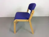 Duba konferencestol i bøg, med blå/lilla sæde og ryg - 5