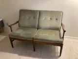 Meget velholdt 2 personer sofa sælges billigt