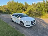 Audi A3 2,0 TDi 150 S-line Sportback - 3