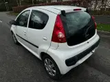 Peugeot 107 1,0 Urban - 3