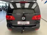 VW Touran 2,0 TDi 170 Highline DSG 7prs - 4