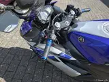 Yamaha YZF R3 - 4