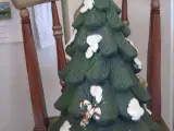 Juletræ i keramik / ler - 41 cm.