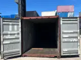 40 fods Container- ID: TGHU 487761-2 i Hvidovre - 2