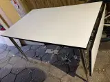 Spisebord med 1 plade