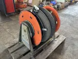 - - - Udsugnings slange opruller - 4