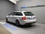 Skoda Octavia 2,0 TDi 184 RS Combi DSG - 4